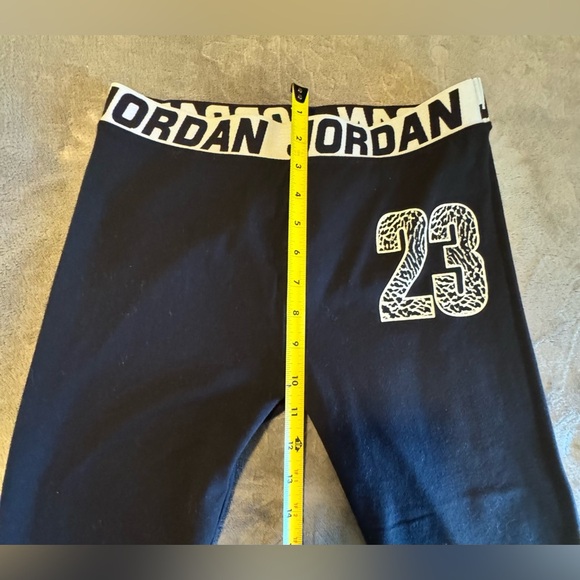 Jordan Training Tights Black/Zebra/White
23 Sz XXL 170-180 CM
14-16 YRS - Picture 7 of 10